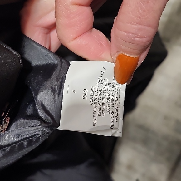 Woman winter coat - Picture 9 of 9